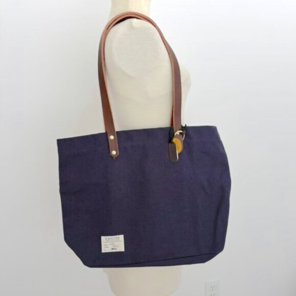 R Riveter Wilson Navy Canvas Tote - Picture 1 of 14